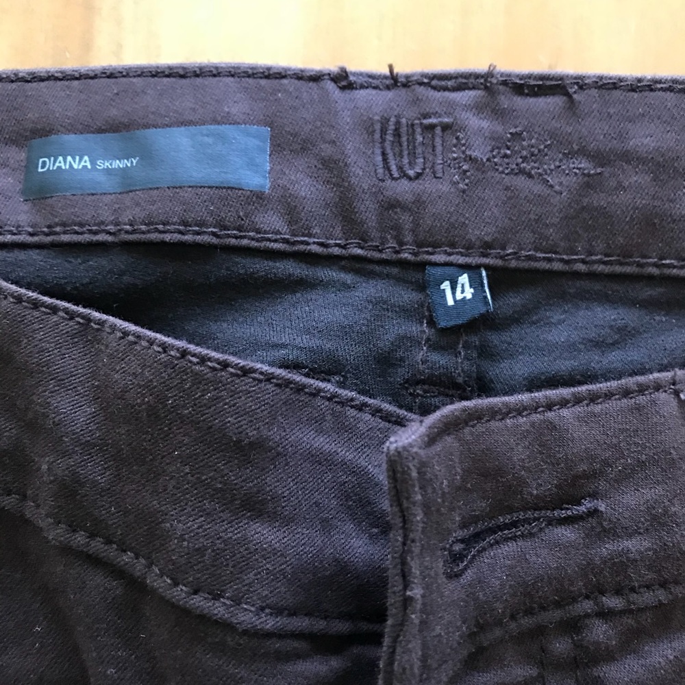 Brown “Diana skinny” KUT ankle pants